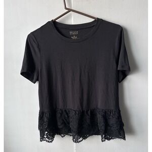 Y2K Kate Spade Broome Street Black Lace Peplum T-Shirt Top Medium 19″ Pit-to-Pit